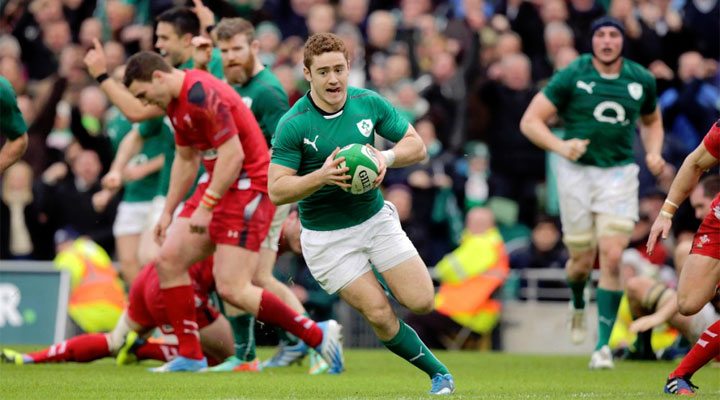 Six Nations: Ireland 26 Wales 3