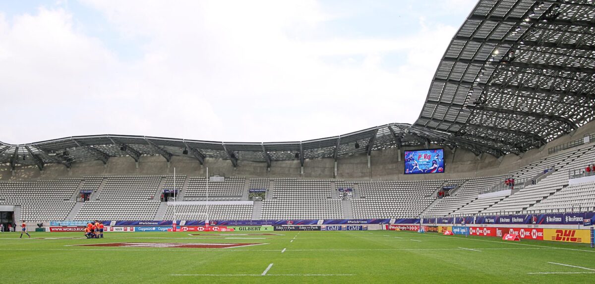 Vicky and Beth do the Paris Sevens!