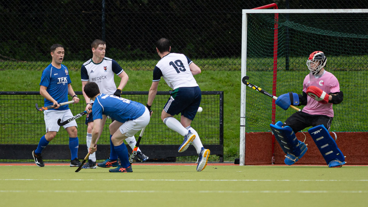 Men Premier: Portadown 5 Queen’s University 2