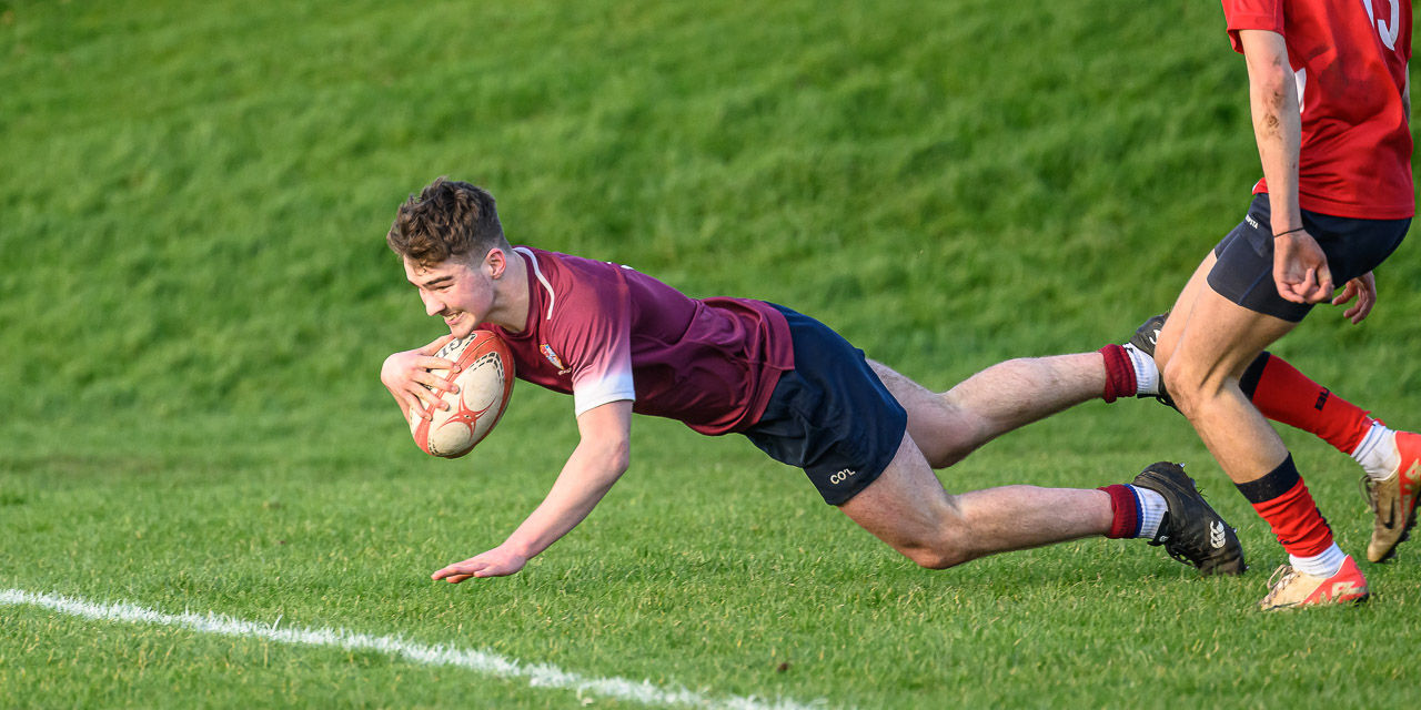 Medallion Shield: Ballyclare High 17 Foyle College 22