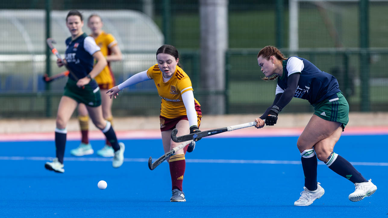 Junior One: Queen’s University II 3 Mossley II 1